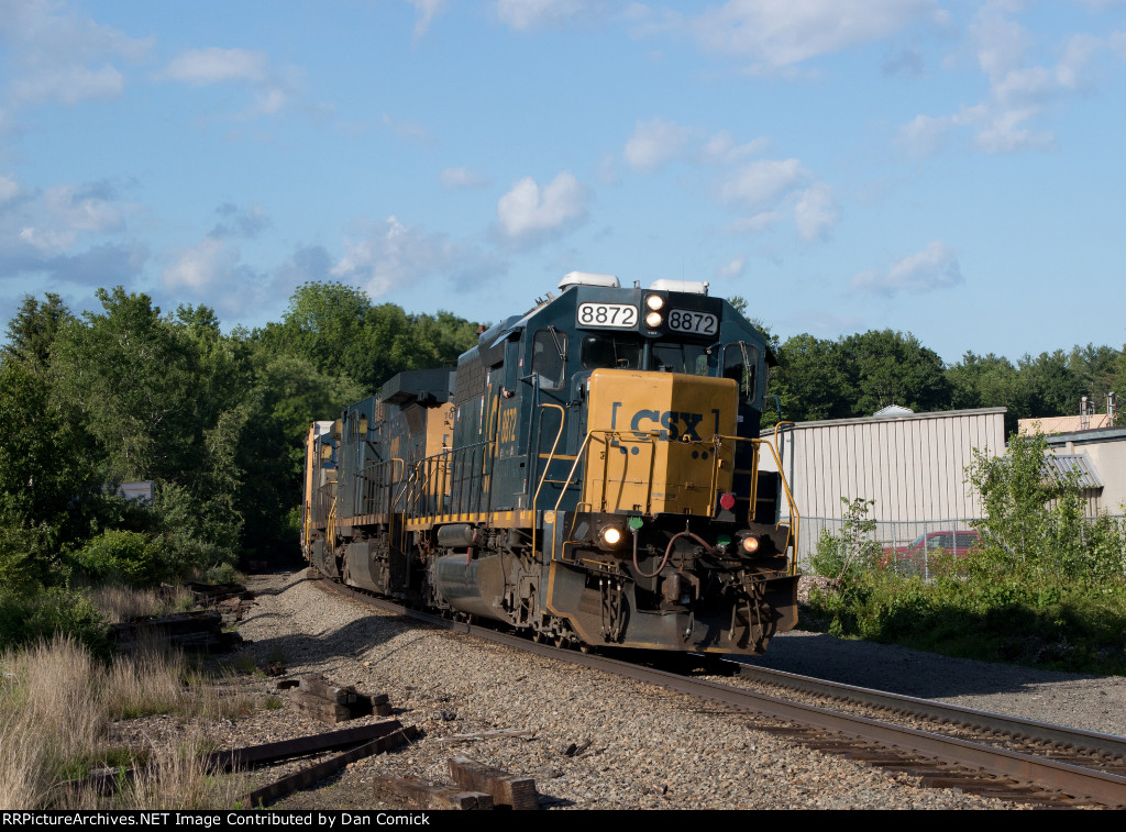 CSXT 8872 Leads M427 at North Berwick